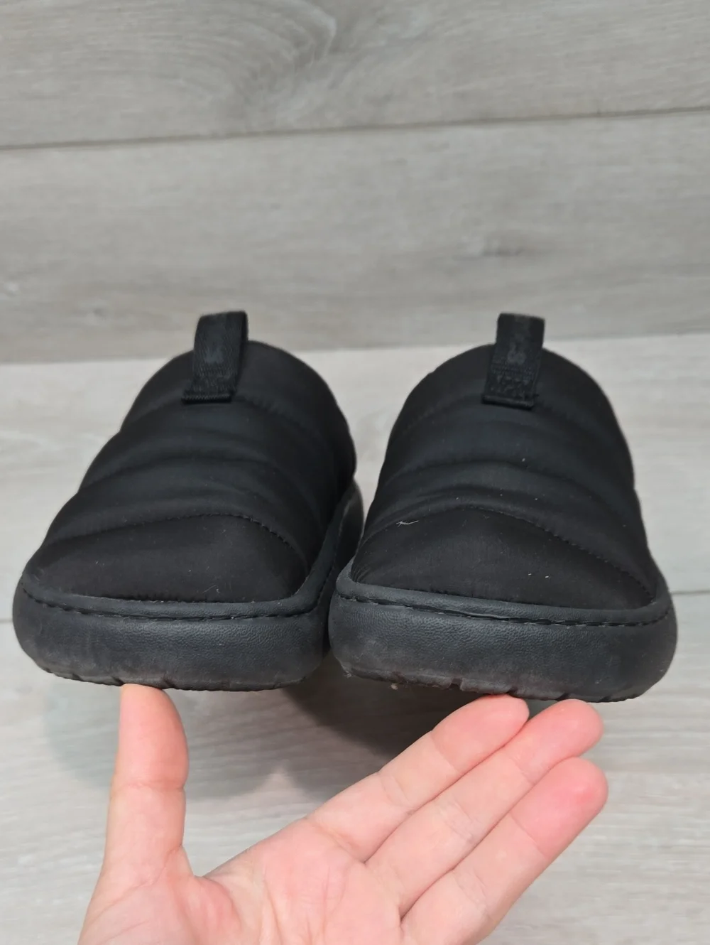 Crocs Big Kids Junior Quilted Boys Black Slip-On Puffer Shoes Clog Sz J3